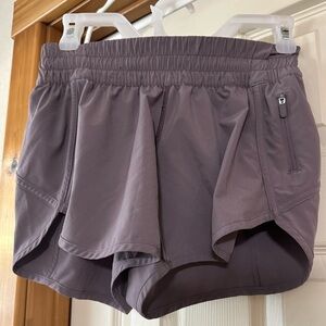 Lululemon shorts size 6